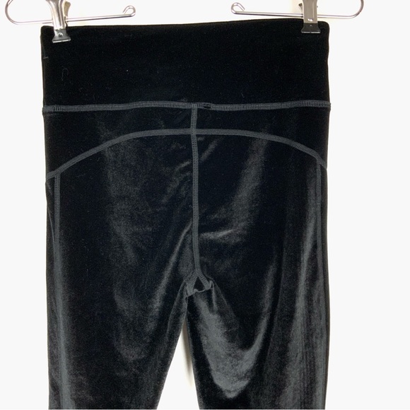 Sweaty Betty Opulence Velvet Leggings - Picture 12 of 16